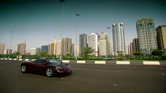 McLaren F1 vs. Bugatti Veyron