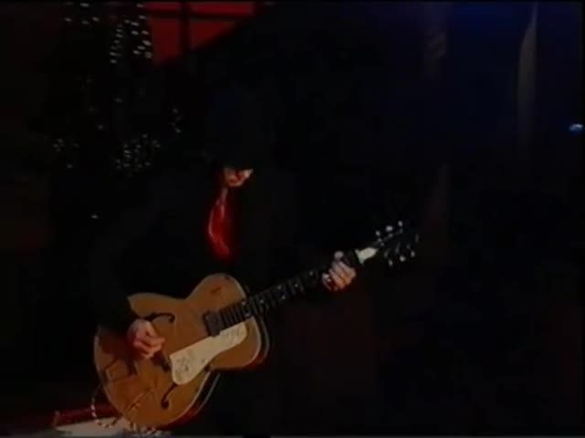 The White Stripes - Seven Nation Army live
