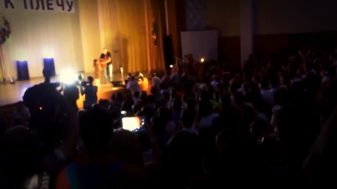 Макаревич спел для карателей