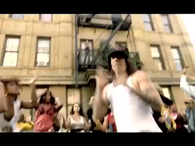 Red Hot Chili Peppers - Hump de Bump