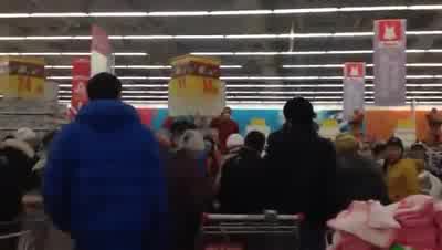 "Черная пятница" в супермаркете "Ашан", Москва.