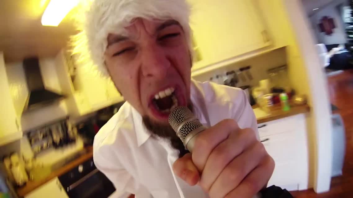 White Christmas (metal cover by Leo Moracchioli)