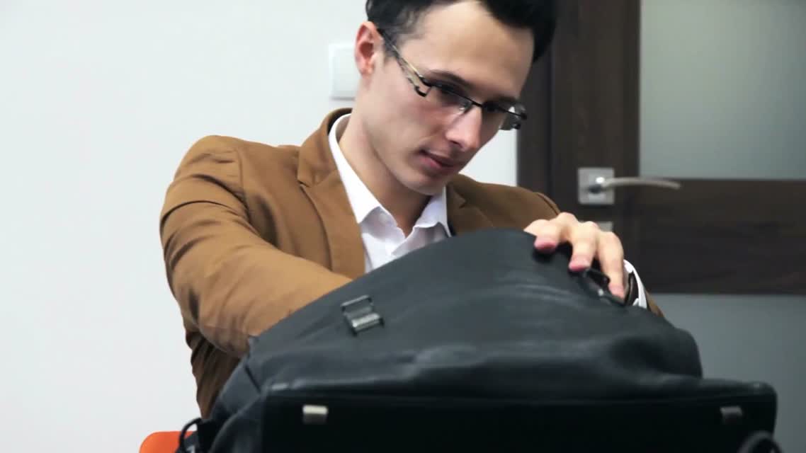 Беспроводной компьютер внутри компьютерной мышки