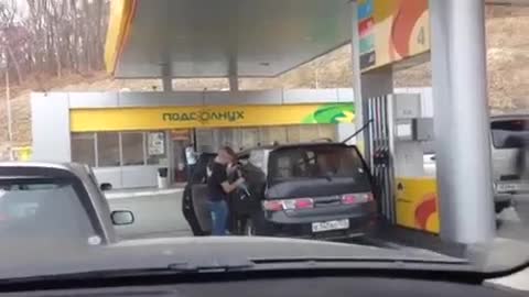 Оригинал или блондин?