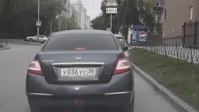 Угон наклейкой