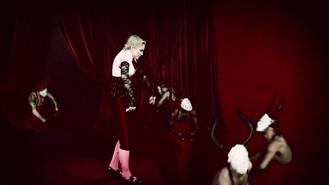 Madonna - Living For Love