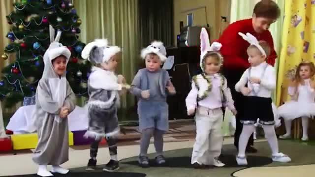 Танец мальчиков зайчиков