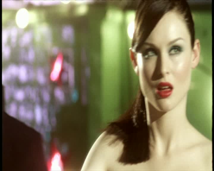 Sophie Ellis Bextor- Murder On The Dancefloor