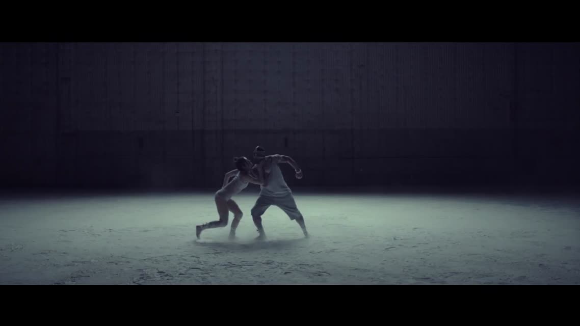 Muse - Dead Inside [Official Music Video]