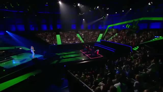 ШОК! девчонка перепела Майли Сайрус! Сильнейший вокал!!!