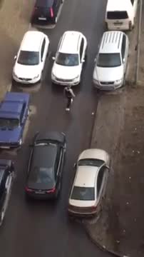 Выверни руль, ДУРА!