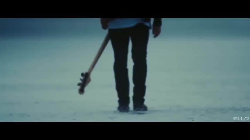 Ocean Jet - Distant