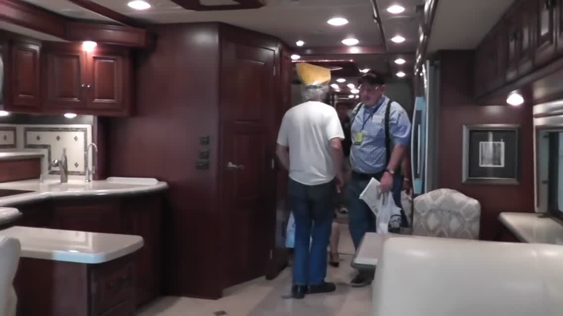 Реально огромные автобусы,дома на колёсах