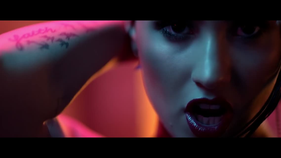 Demi Lovato - Cool for the Summer (Official Video)