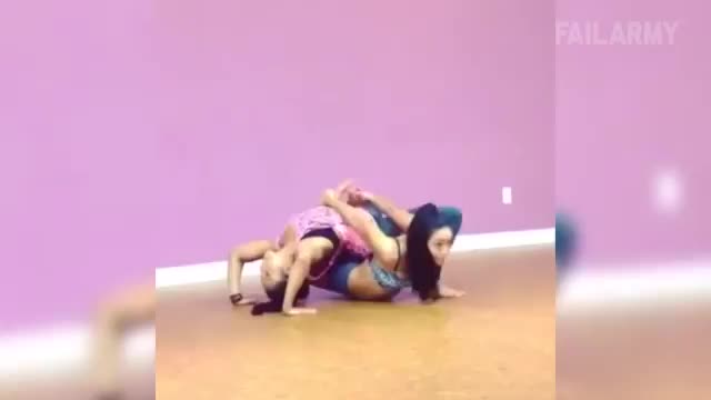 Ultimate Girls Fails of the Year 2015