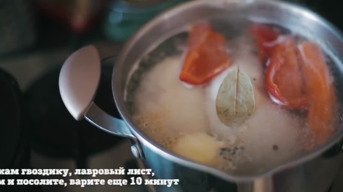 Жюльен с курицей и грибами [Рецепты Bon Appetit]