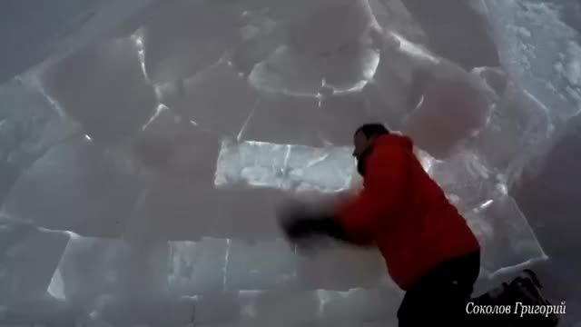 Ночёвка в снежной ИГЛУ на Северном Урале