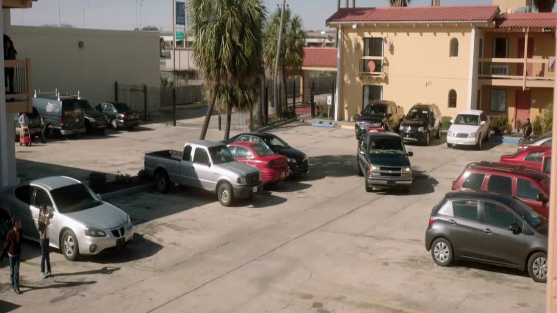 99 домов / 99 Homes (2014)