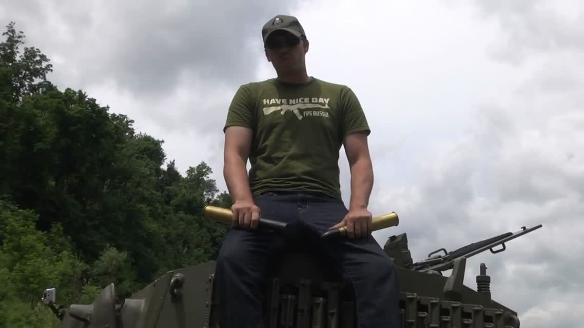 FPSRussia Goes to Whitecastle - In a tank