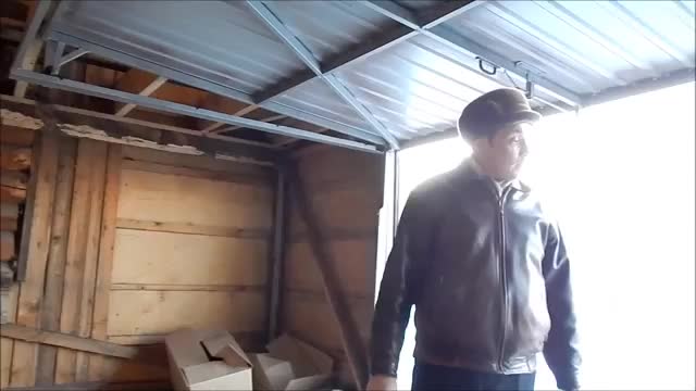Подъёмно поворотные ворота своими руками - YouTube