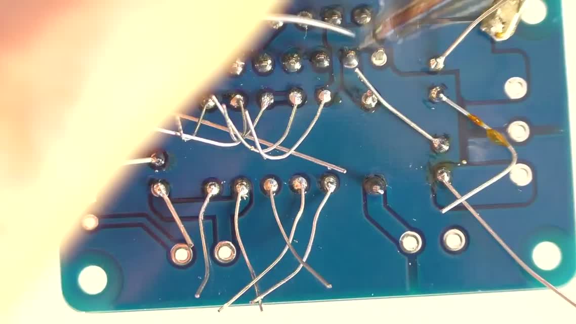 ПАЯЕМ УСИЛИТЕЛЬ НА 60 Вт ПАЯЛЬНИКОМ НА БАТАРЕЙКАХ KIT DIY SOLDERING AMPLIFIER