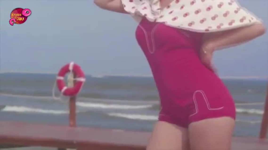 Эволюция бикини _ 1890 - 2015 _ Evolution of the bikini _ VOS64