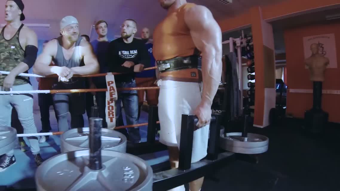Who Has The Strongest Hands - Masters Of Grip Strength