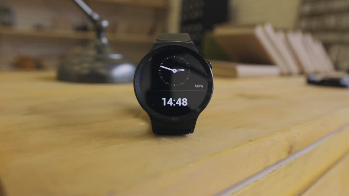 Обзор Huawei Watch