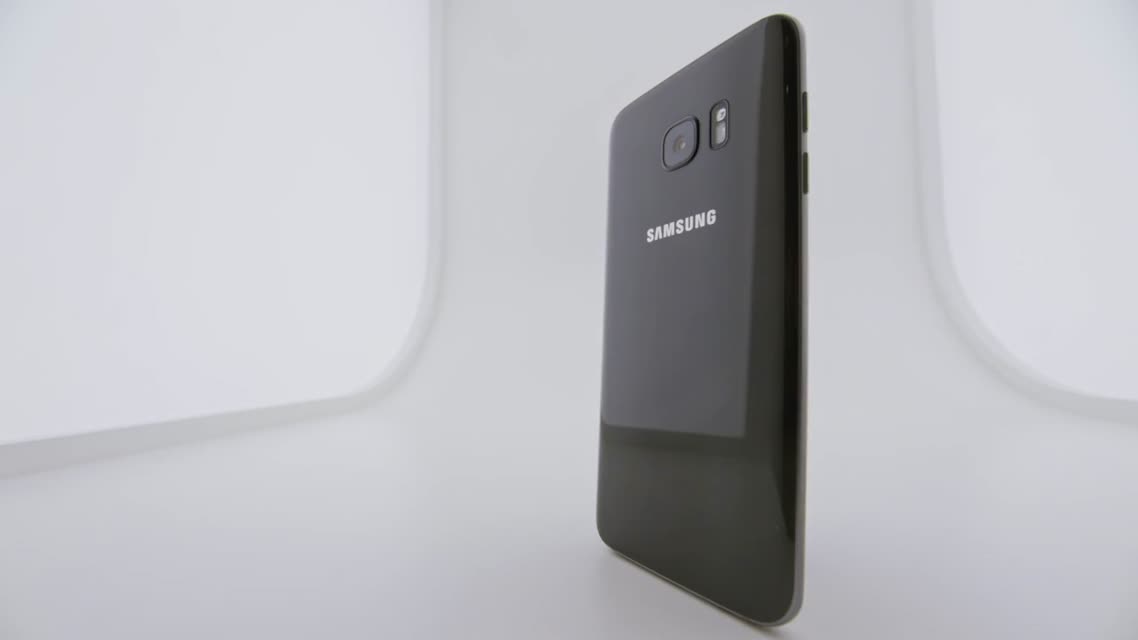 Galaxy S7 Edge vs iPhone 6s Plus — сравнение