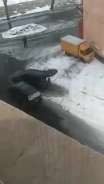 Автобитва двух дамочек