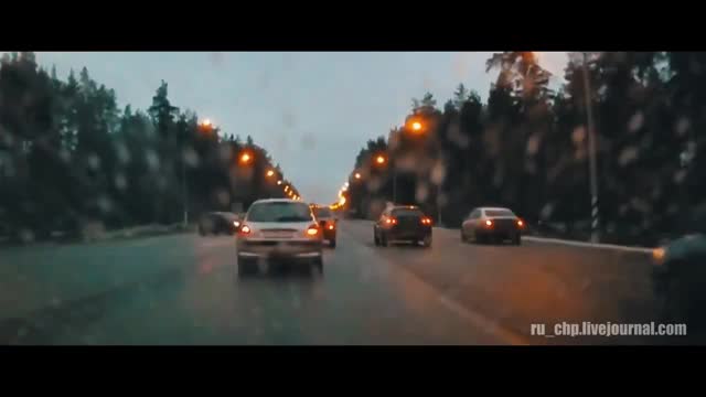 Просто обычный день автомобильного видеорегистратора в России