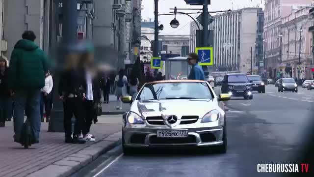 Mercedes против Женской Дружбы