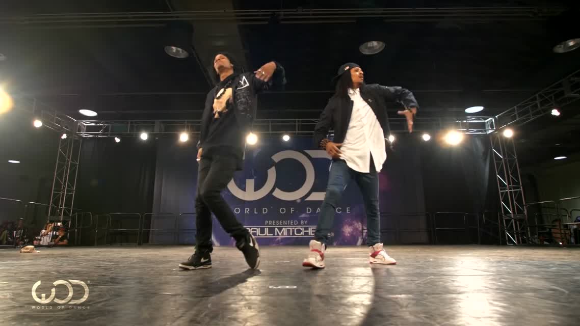 Les Twins _ FRONTROW _ World of Dance Los Angeles 2016 _ @WODLA16_Full-HD