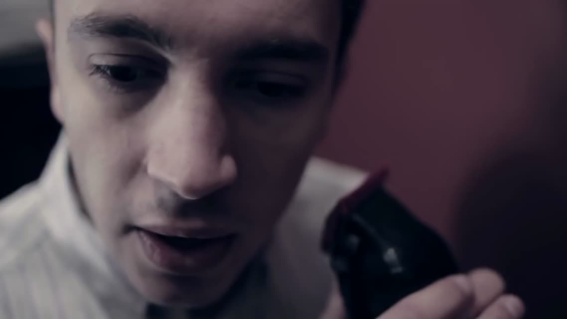Twenty One Pilots - Car Radio (OFFICIAL VIDEO)