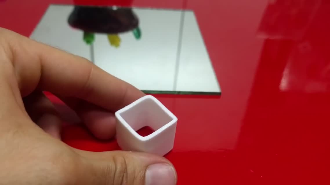 Ambiguous Cylinder Illusion  How it Works