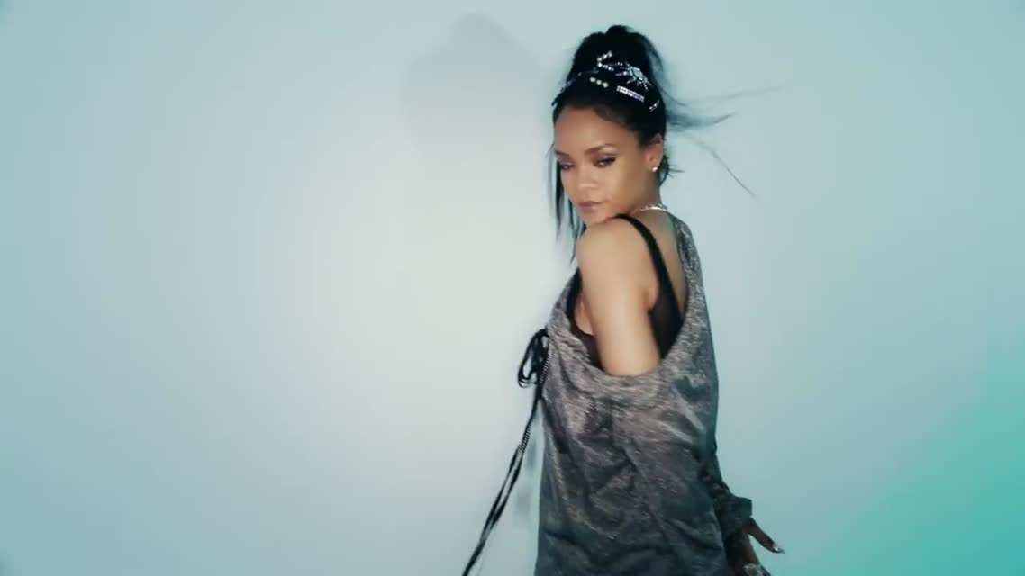 Calvin Harris - This Is What You Came For (Official Video) Ft. Rihanna