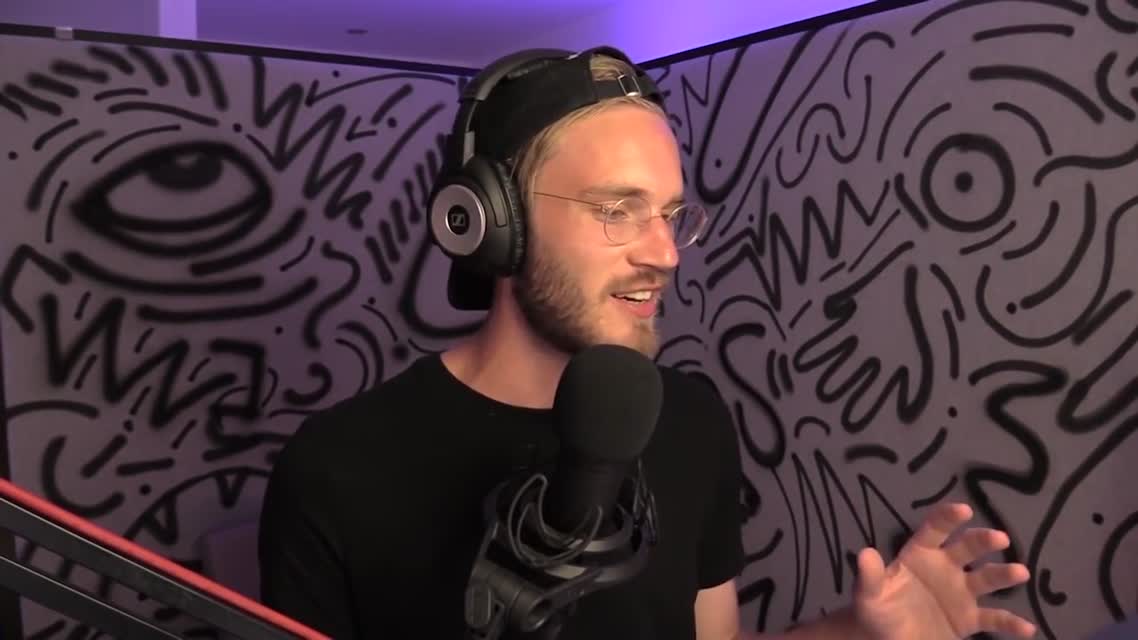 PewDiePie - ПОЧЕМУ ПЬЮДИПАЙ - ТУПЕЙШИЙ ИЗ ЮТУБЕРОВ {Русская Озвучка}