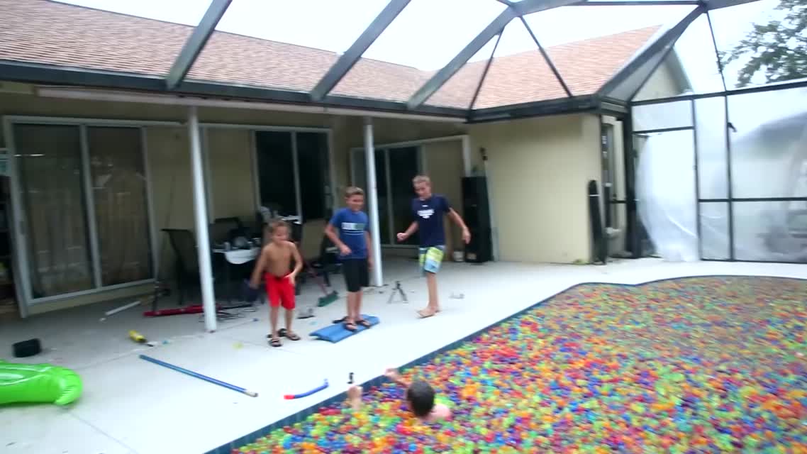 25 MILLION Orbeez in a pool- Do you sink or float