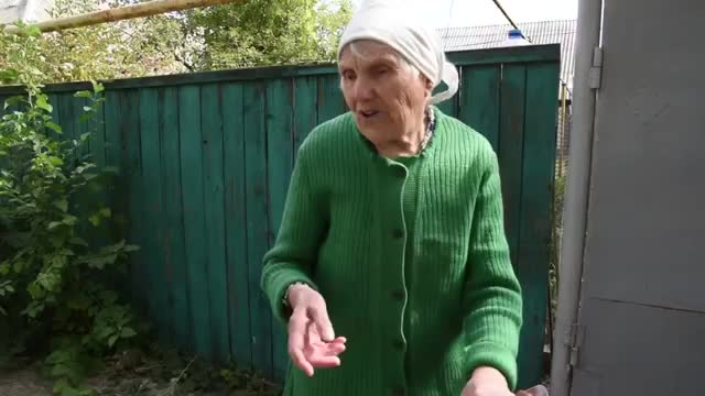 А вот эта красная