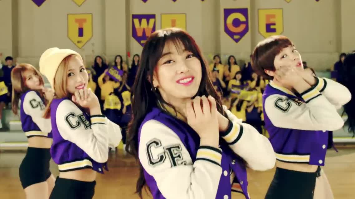 TWICE (트와이스) - CHEER UP