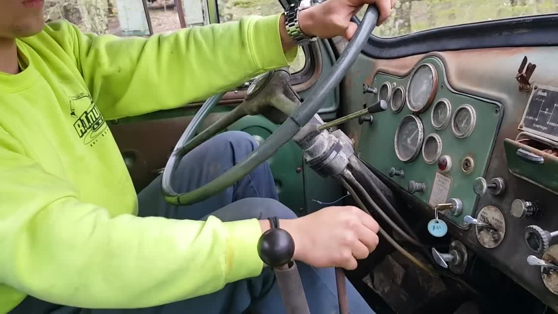 Driving a 1964 Mack B-61 quad box.
