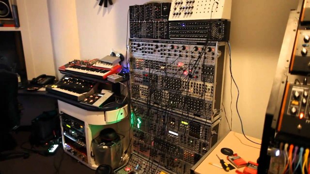 Чем обычно занимается Deadmau5 по воскресеньям