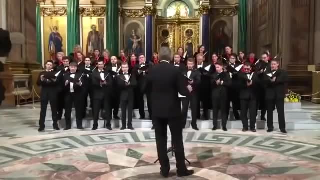 В Исаакиевском соборе спели об атомной бомбардировке США