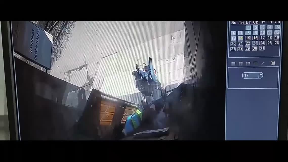 Никаких смайликов сейчас не будет