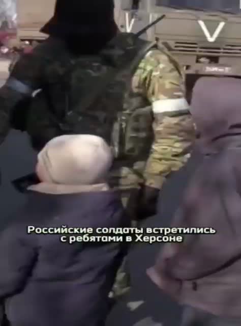 Бравые солдаты с песнями идут