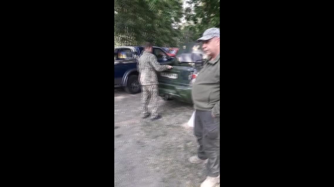 Вооруженный цирк Украины. Будни