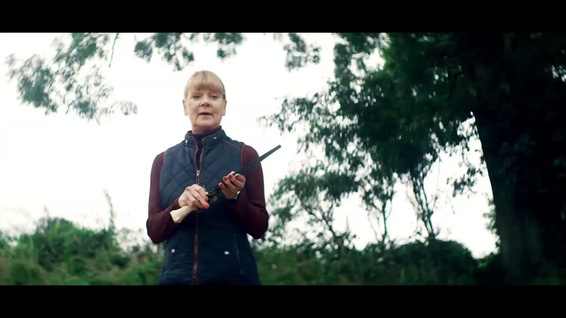 Я иду искать. Королевская игра / Hounded (2022)