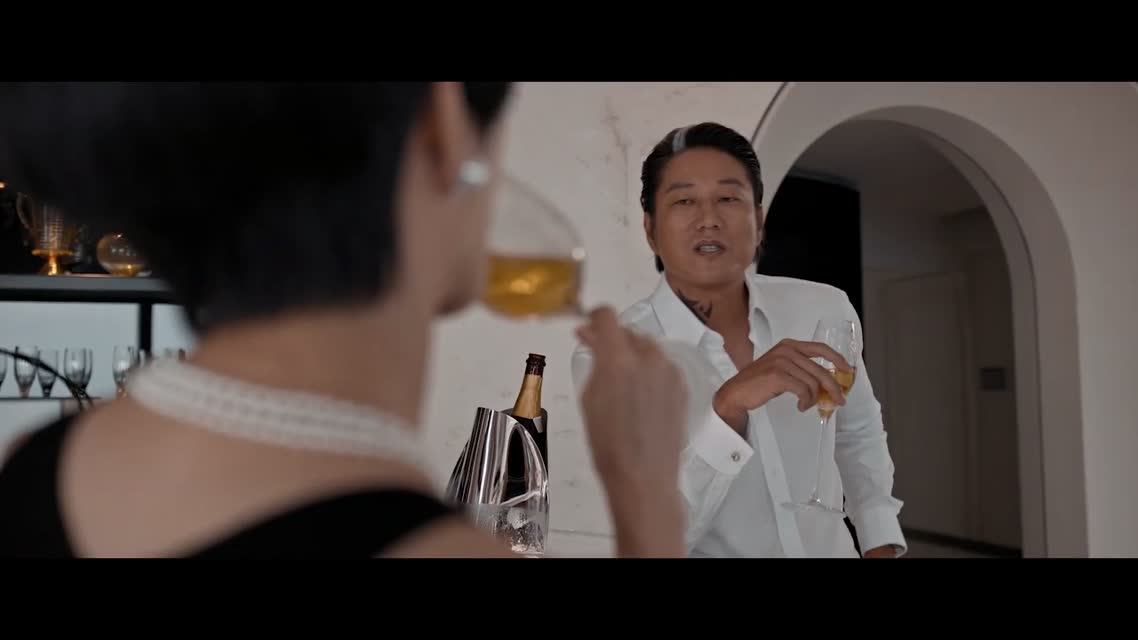 Агент на уикенд / Weekend In Taipei (2024)